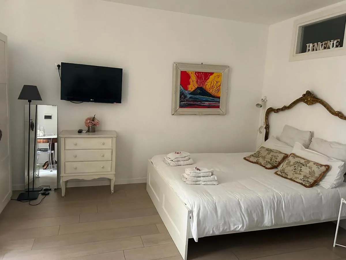 Cosy Home Napoli contacts